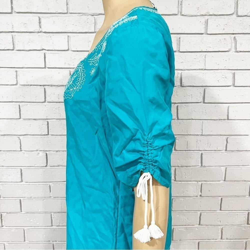 Banana Republic Women’s Turquoise‎ Embroidered Top - Picture 5 of 9